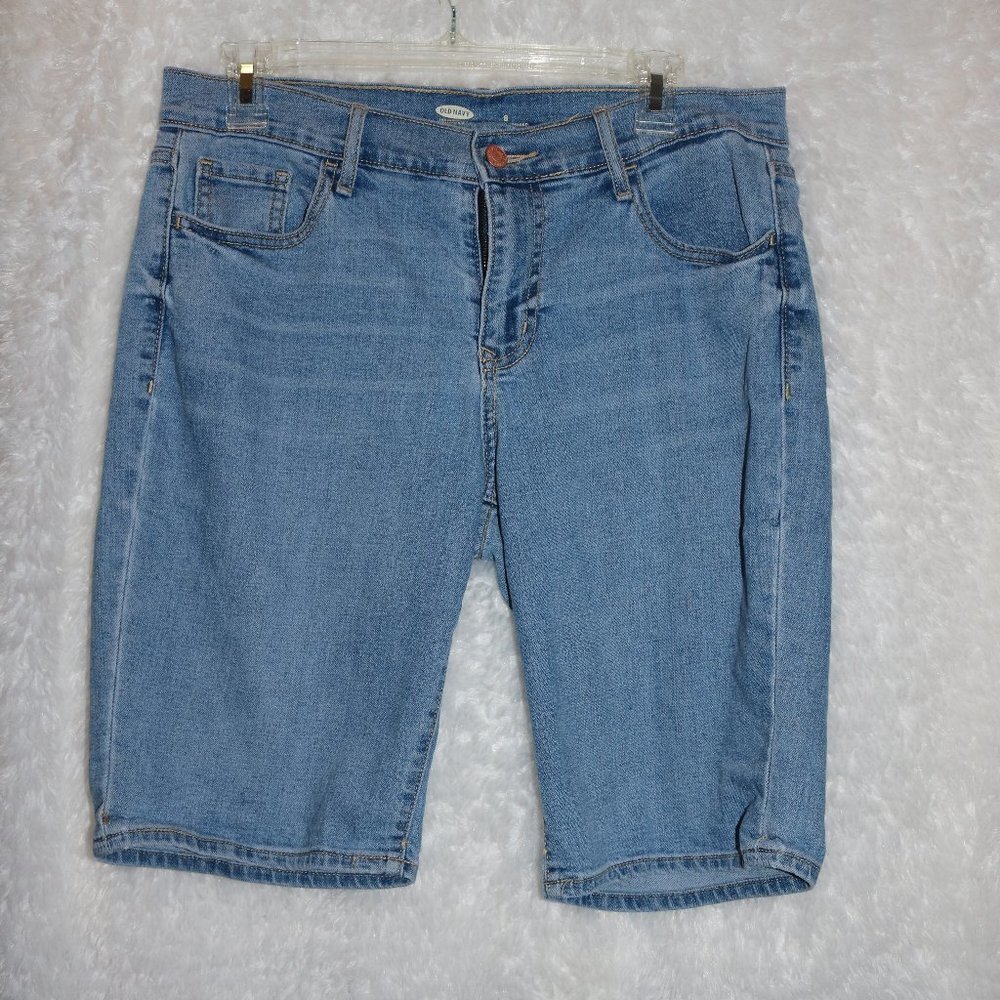 Old Navy ladies bermuda shorts size 8 regular